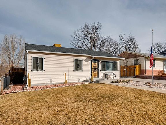 2nd image of 4749 W Byers Pl