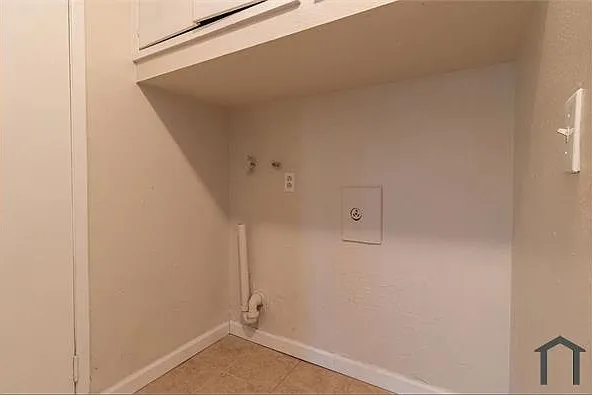 2 bed, 1000 sqft, $1,795 — Photo 4