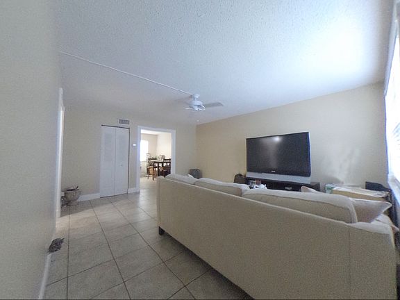 2nd image of 2301 SE 4th St #90