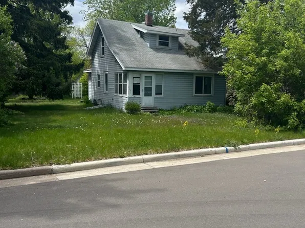 215 N West Avenue, Dresser, WI 54009