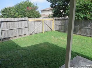 9003 Pinseeker, Selma, TX 78154