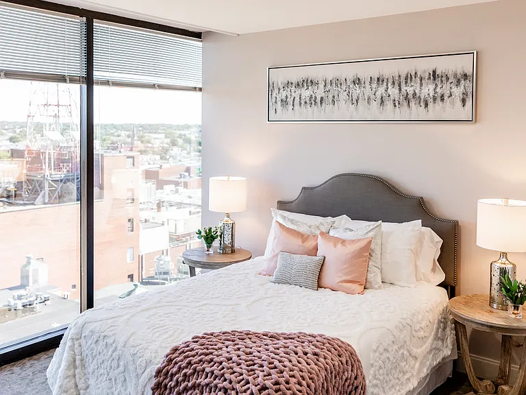 The Residence at 1000 Elm — Photo 15