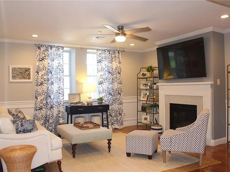 7 Mount Hope Ave #204 — Photo 1