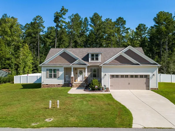 51 Split Rock Way, Zebulon, NC 27597