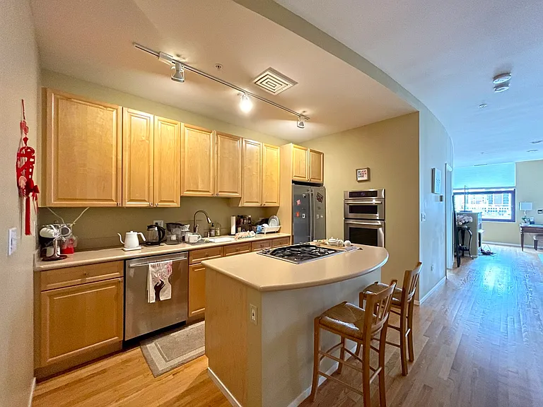 330 S Michigan Ave #1602 — Photo 2