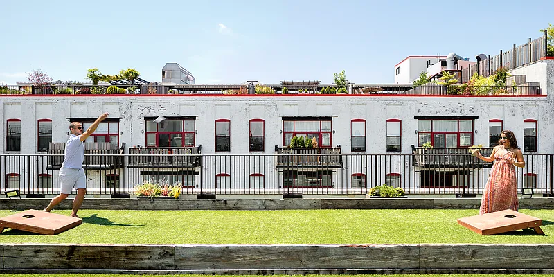 Rented by SERHANT. | media 10