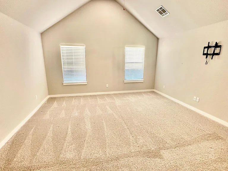 18537 Haslemere Ln — Photo 16