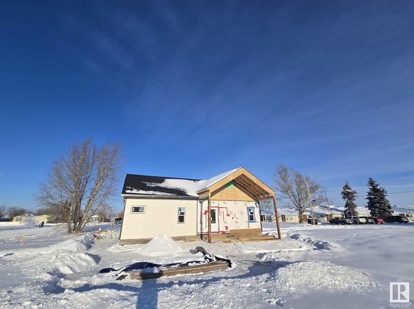 4743 47th St, Clyde, AB T0G 0P0