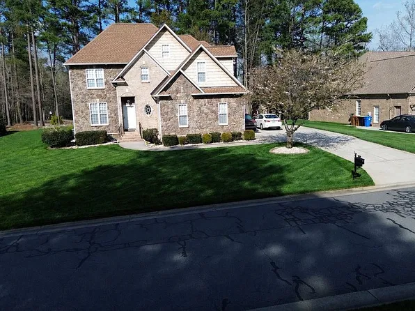 143 Southern Woods Dr, Winston Salem, NC 27107