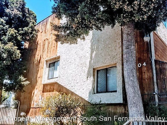 2nd image of 9004 Willis Ave Unit 4