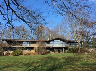 6 Raintree Rd, Chadds Ford, PA 19317