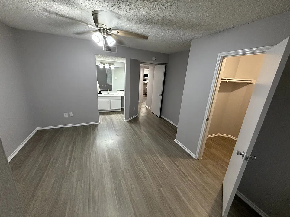 Master Bedroom - walk in closet. Master Bath.