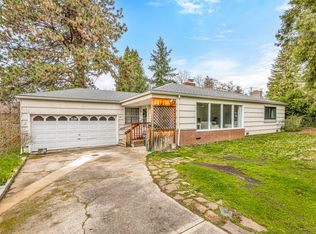 121 Vernada Pl, Medford, OR