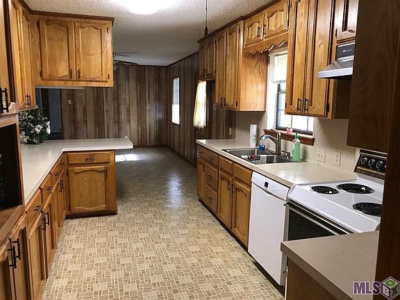 5th image of 1005 E Angela St