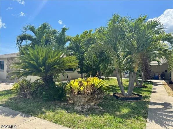 4808 Lucaya Dr #1, Cape Coral, FL 33904