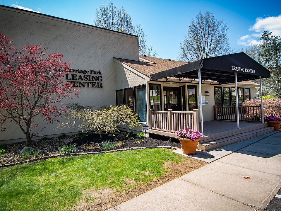 Carriage Park Apartments Leasing Office Close