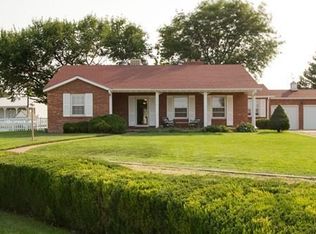 207 La Vista Rd, Pueblo, CO 81005