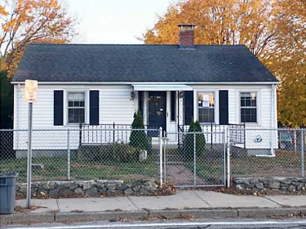 1058 Post Rd, Warwick, RI 02888