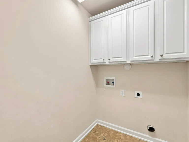 8221 Pilots View Dr — Photo 19