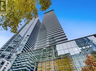 33 Charles St E #2709, Toronto, ON M4Y 0A2