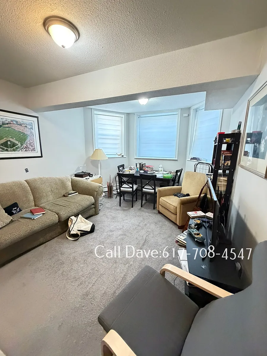 Building Photo - 1148 Commonwealth Ave #17