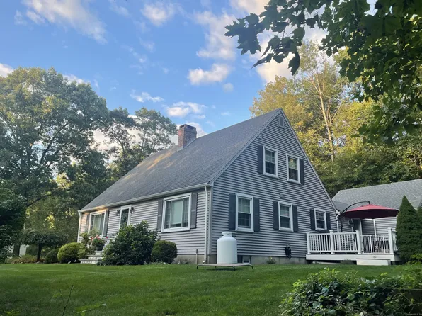 42 Cedar Grove, Woodbury, CT 06798