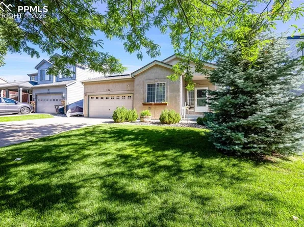 3721 Bison Ln, Pueblo, CO 81005
