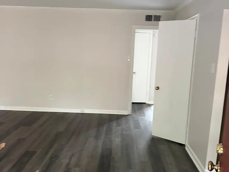 1021 Kavanaugh Blvd #C — Photo 2