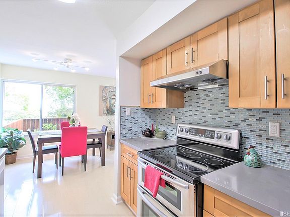 5th image of 3850 Fairfax Way