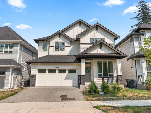 7646 203rd St, Langley, BC V2Y 3S9