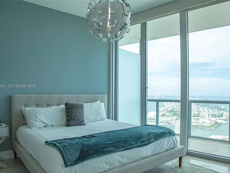 888 Biscayne Blvd #5207 — Photo 3