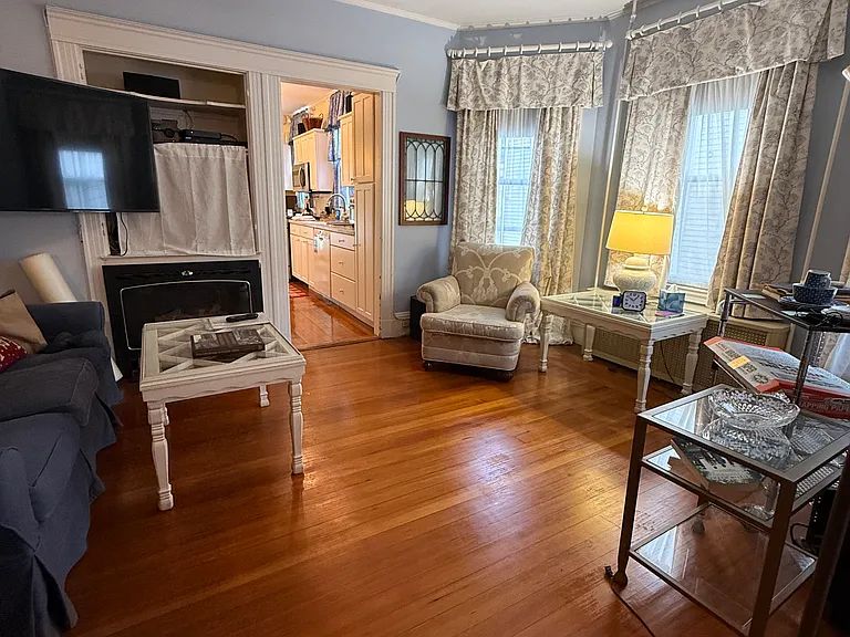 31 Fletcher St #1 — Photo 8