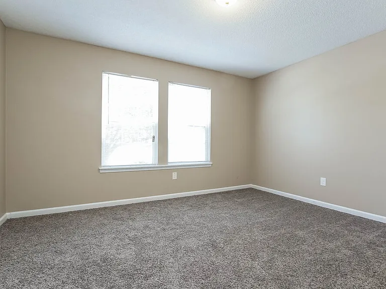 7509 Stonehenge Way — Photo 10