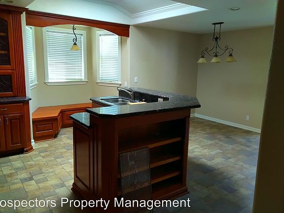 5th image of 1139 Bellingham Dr