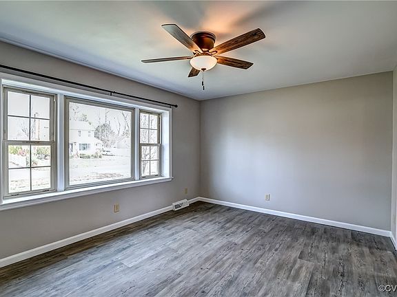 4th image of 3701 Colonnade Dr