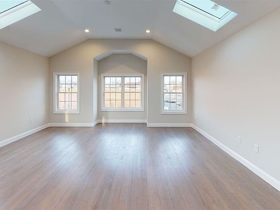 297-Gates-Unfurnished