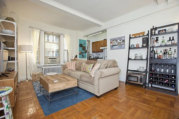 Sold by Barkoff Residential  | media 19