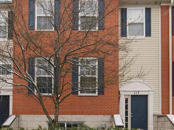 117 Willey St, Gilberts, IL 60136