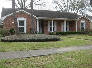 5631 Wigton Dr, Houston, TX 77096