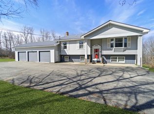 7 Albert Dr, Lincoln, ME 04457