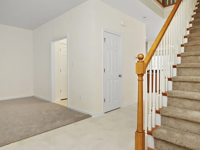 2 Musket Ln — Photo 3