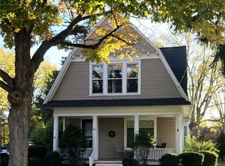 54 Monroe St, Honeoye Falls, NY 14472