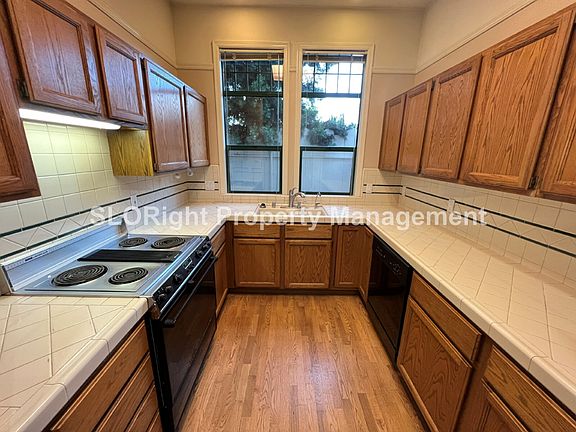 5th image of 578 Dana St Unit A