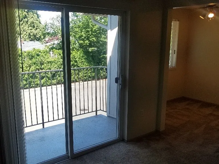 154-Sandy Dr Apts — Photo 13