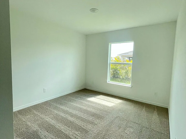 2809 NW 8th Pl — Photo 16