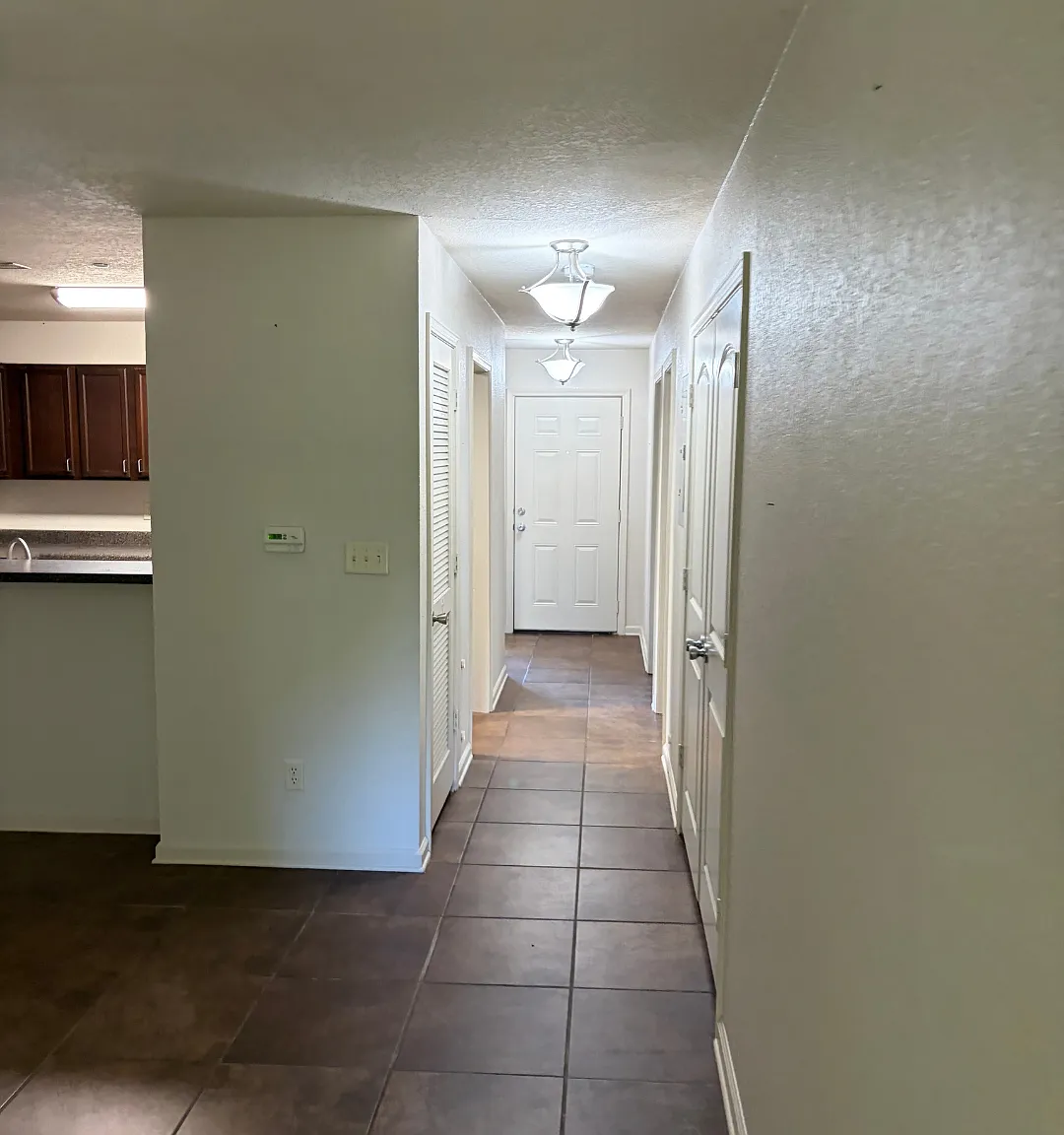 Deerbrooke Ln 100 — Photo 3
