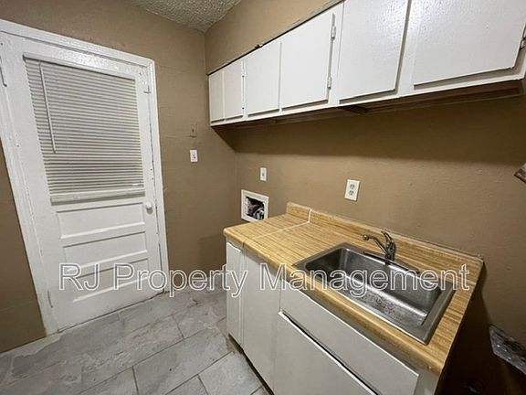 5th image of 1766 Cincinnati Rd