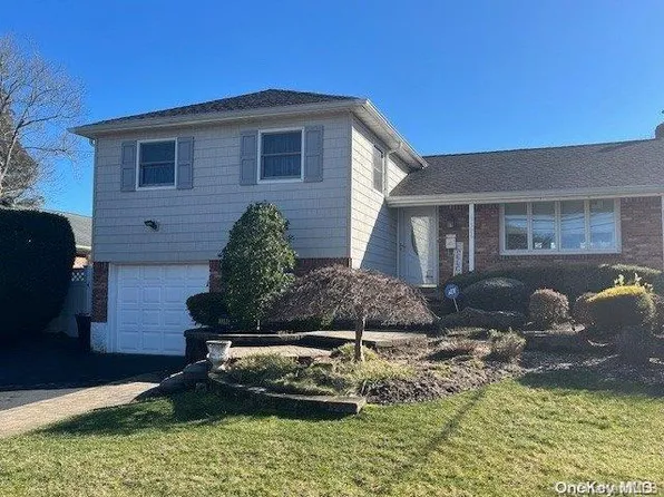 3386 Carrollton Avenue, Wantagh, NY 11793