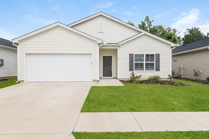 3 bed, 2.0 bath, 1665 sqft, $2,199 — Photo 1