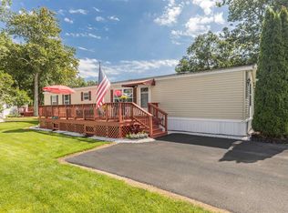 10 Hickory Ave, North Hampton, NH 03862